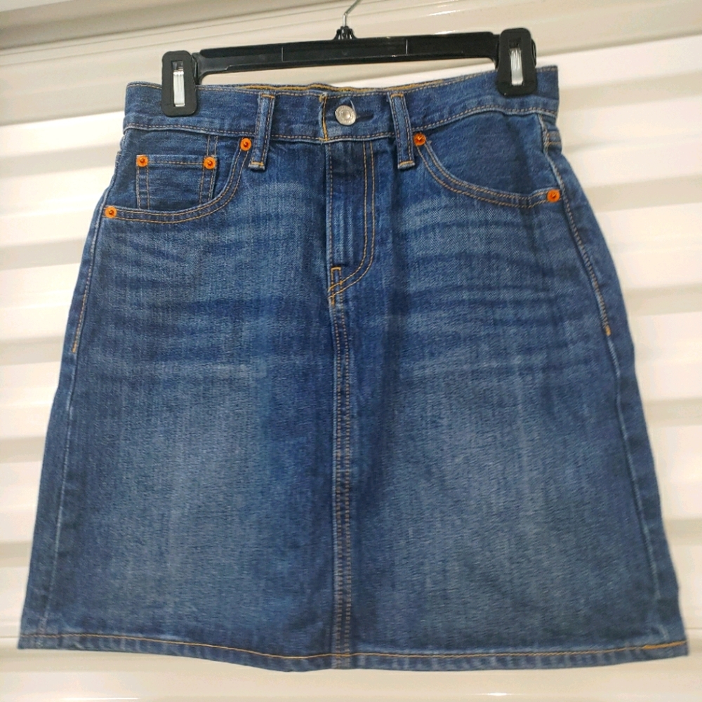 Levi jean skirt